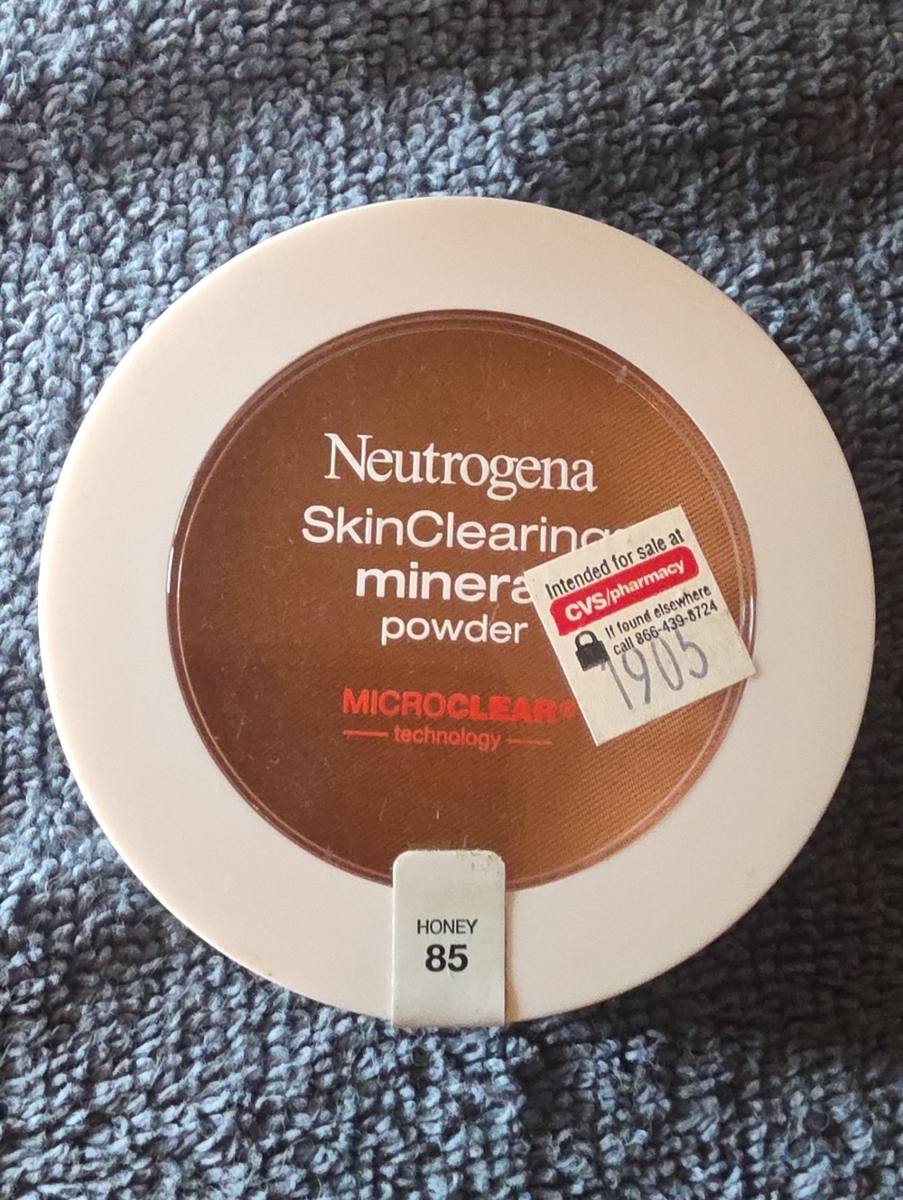 3 For $9 SEE DETAILS Neutrogena SkinClearing Mineral Powder - Honey